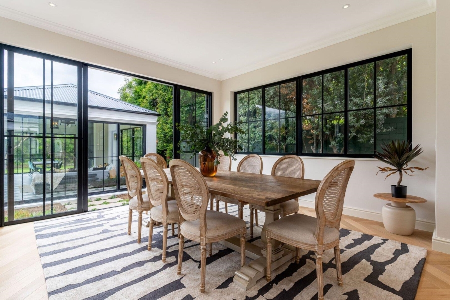 5 Bedroom Property for Sale in Constantia Western Cape